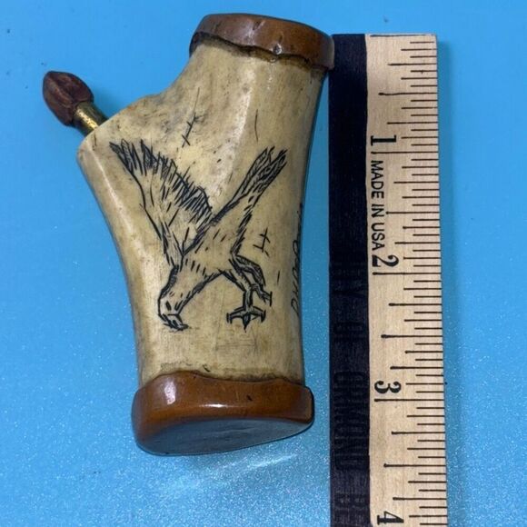 Vtg 1978 DH Derosia scrimshaw bone & copper powder flask/snuff - Picture 7 of 7